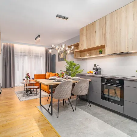 Podgórze - Parking, Balcony - By Rentujemy Cracóvia