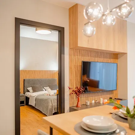 Podgorze - Parking, Balcony - By Rentujemy Apartmán Krakov